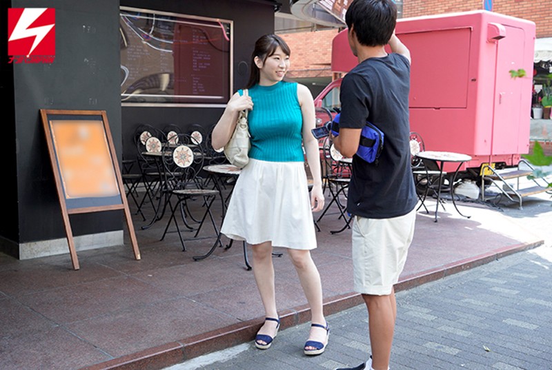 「そこの巨乳奥さん、童貞くんと密着混浴してくれませんか？」街で見かけた人妻と童貞くんが二人きりで混浴体験！ Gカップ以上の巨乳人妻編！但し用意された水着は極小マイクロビキニのみ！場所はラブホテルのジャグジー！ 優しそうな巨乳人妻は童貞くんの初めての相手にな…