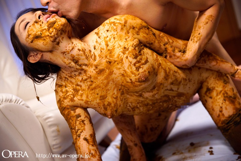 美人すぎる人妻 糞まみれセックス懇願