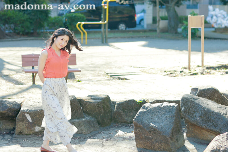 40歳になってもオンナとして美しく輝きたい―。 春谷美雨 40歳 AV DEBUT春谷美雨