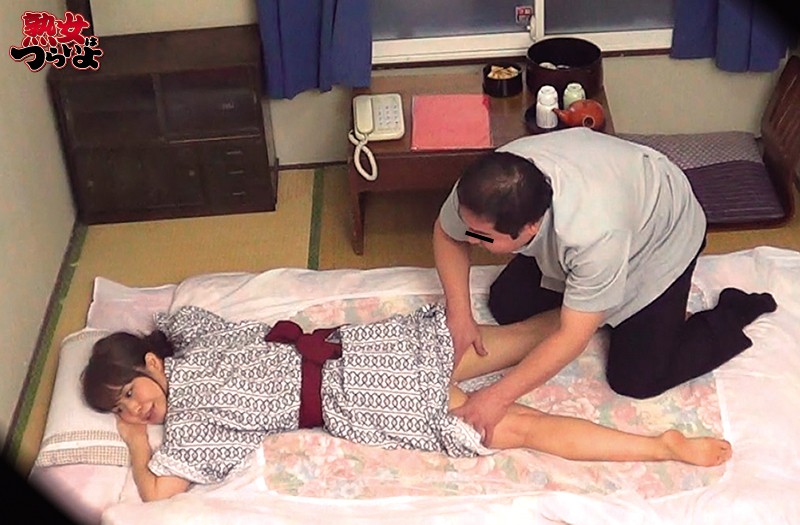 温泉旅館 夫婦旅行 冴えない風貌男の正体は回春指圧師 夫がいない間に妻を寝取っていた指圧師 得体の知れない媚薬を塗りこみ 夫婦旅行の妻たちを寝取っていた