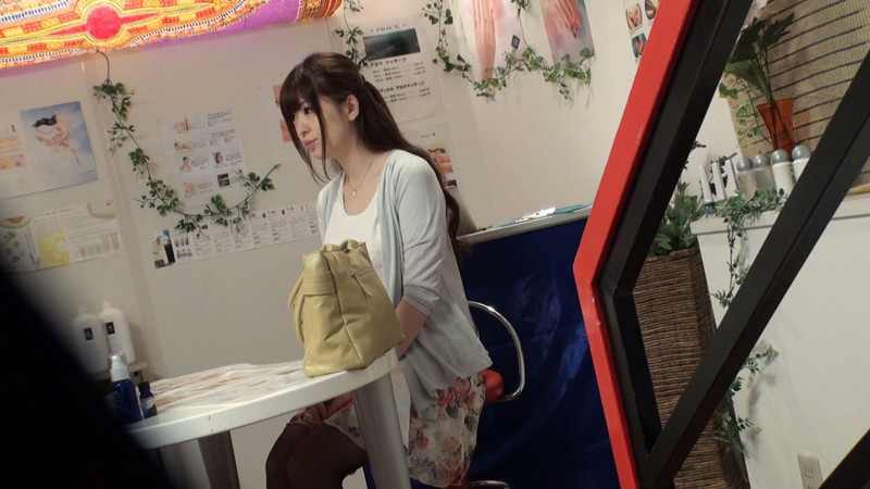 必ずヌケる！あの興奮をもう一度！ レズエステ人妻高級オイルマッサージ 絶賛名シーン究極厳選40組8時間永久保存版