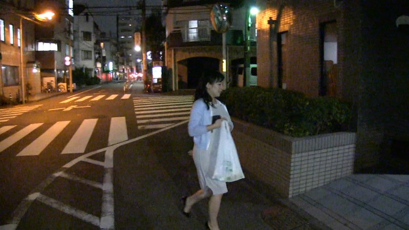 【配信専用】兼業主婦 すみれ 夫が出張中の夜に目だし帽の強盗襲撃！クローゼ美原すみれ