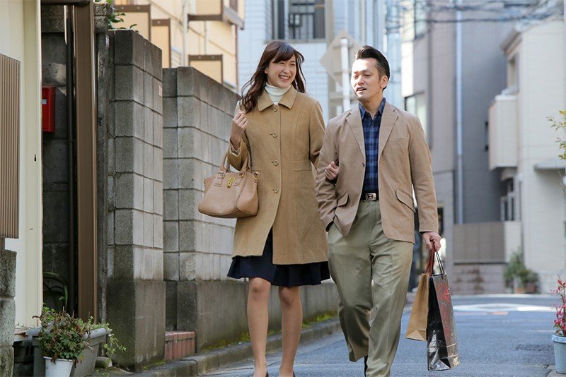 人妻 一花 義父の強引なピストンで何度もイカされた私 神波多一花神波多一花