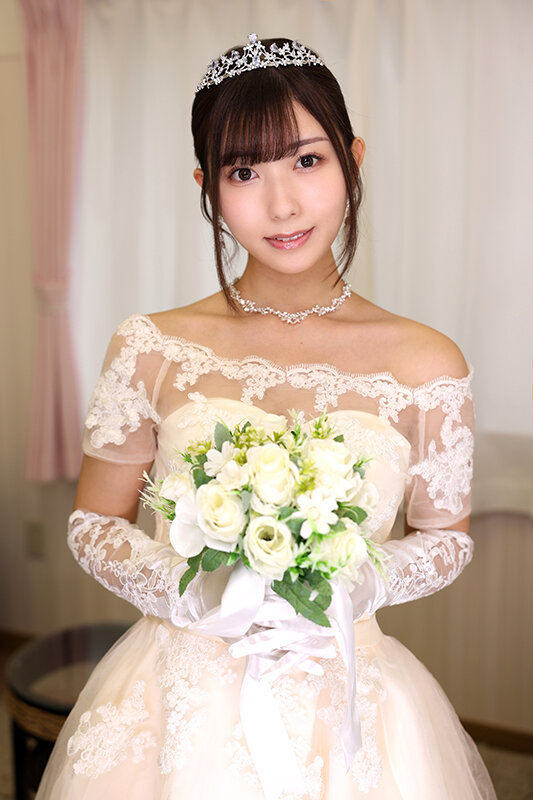 明日には人妻になる結婚前夜の元ヤリマンを緊急突撃！！チ〇ポの扱いが上手なエロテク花嫁が、男遊びを繰り返していた頃を思い出し何度もビクビク絶頂…祝福ムードの裏側、ウェディングドレスで行われた生ハメ浮気SEXを完全収録