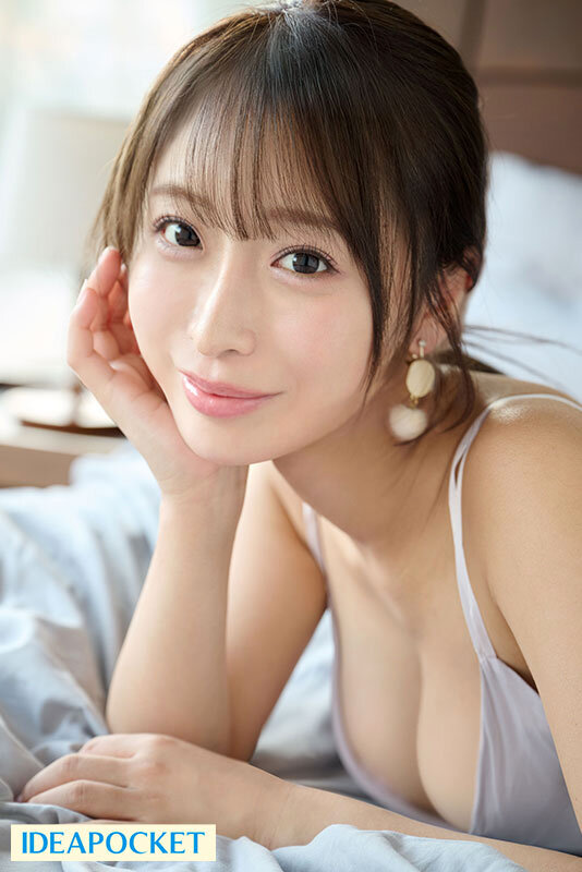 妻の浮気を知り女性不信になった俺は息子を世話するおっとり癒し系保育士さんに誘われホテル密会…見た目からは想像もつかない淫らな腰使いに何度も射精してしまった… 花咲澪花咲澪