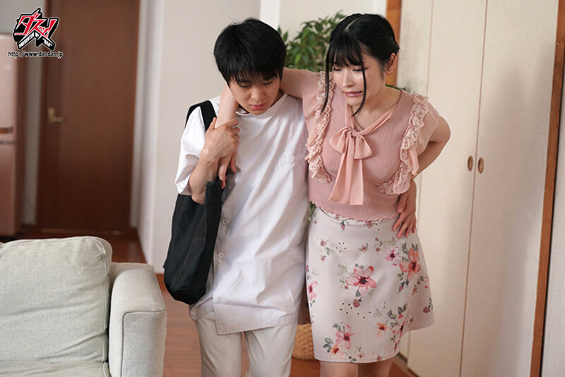 派遣マッサージ師にきわどい秘部を触られすぎて、快楽に耐え切れず寝取られました。 胡桃さくら胡桃さくら