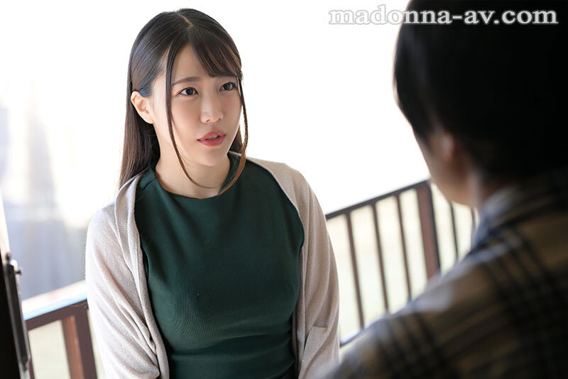 甘い囁きに流されるまま、僕は大学を留年するまで、人妻との巣篭もりSEXに溺れて…。 一乃あおい一乃あおい