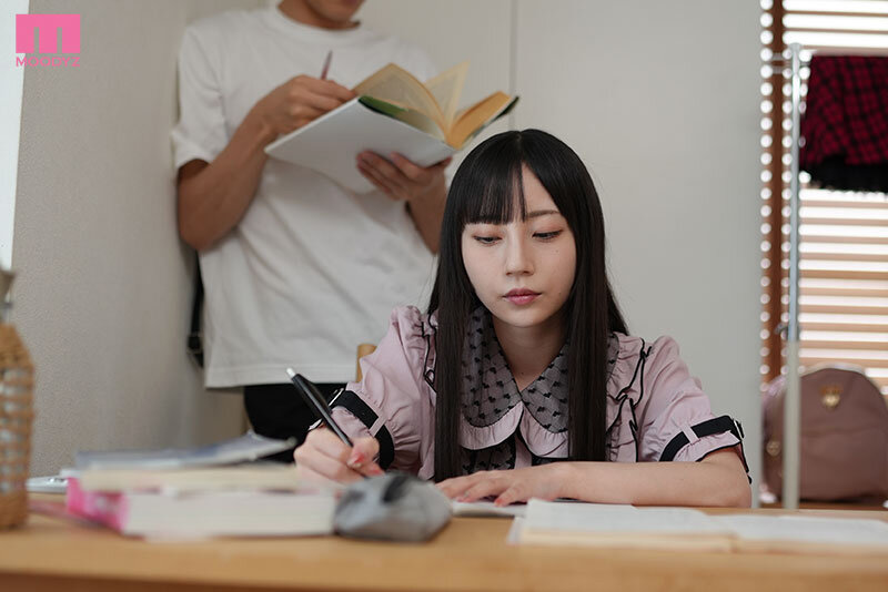 引きこもりヤンデレ地雷生徒を野外に連れ出したらラブホテルに連れ込まれチ〇ポが狂うまで痴女られて人生破滅した僕 七沢みあ七沢みあ