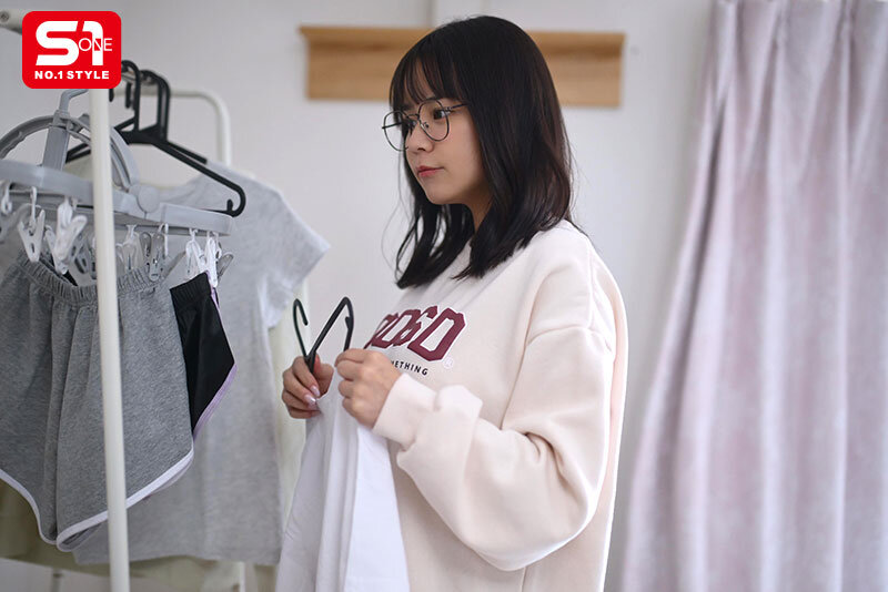 見た目は地味だが脱いでコレだったらどうする…？部活しかしてこなかった性欲強い隠れ巨乳女子大生 田野憂田野憂