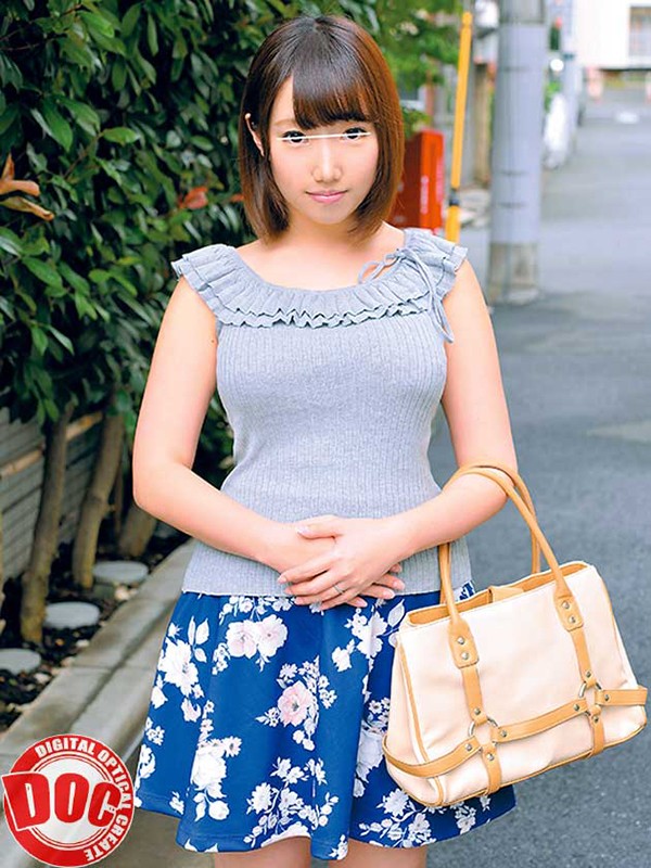 夫とのセックスに悩みを持つ30代の若妻が激しく舌を絡める濃厚接吻中出し性交！！今まで味わったことのない激しく濃厚なディープキスに脳内興奮がおさまらず夫を忘れて無我夢中な接吻で連続中出し4人合計13発！！