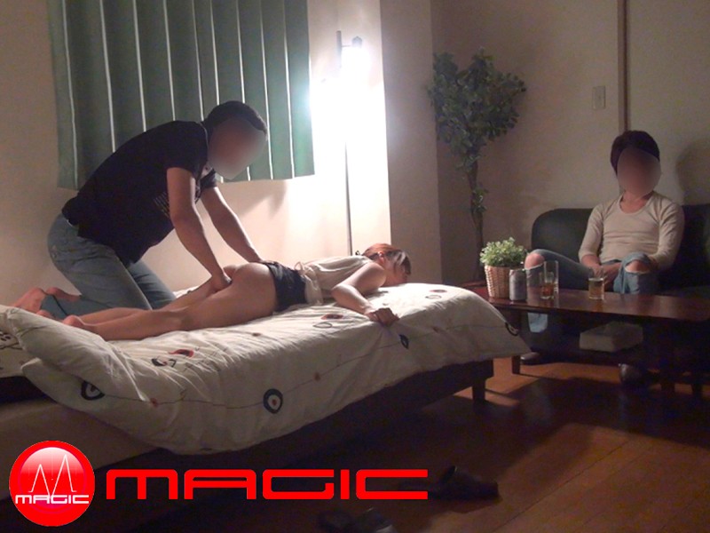 寝取られ願望 妻を偽の友人と二人っきりに…その時、愛する妻が取った行動は…！青山はるき