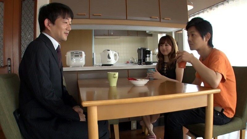 親友の嫁に誘惑されて… 花咲ひらり花咲ひらり