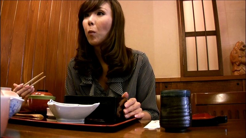 AVに出たがる地方人妻たち ひとみ星野ひとみ（星野瞳、山吹瞳）