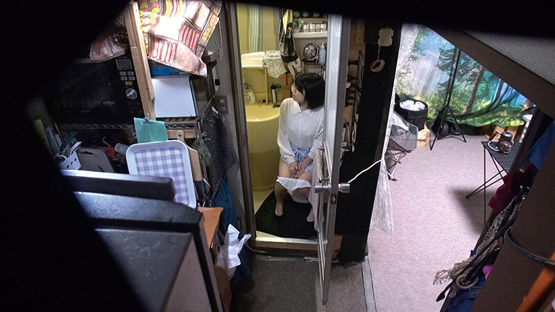 自分の部屋に泊まることになった妻の女友達 「人妻綾音さん（仮名）三十歳」に当然のように手を出してしまうワタシ