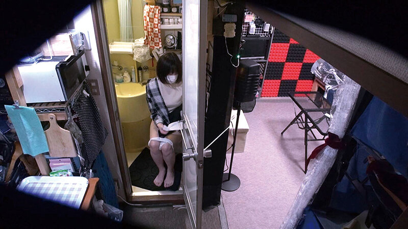 自分の部屋に泊まることになった妻の女友達 「人妻里美さん（仮名）三十五歳」に当然のように手を出してしまうワタシ（18）