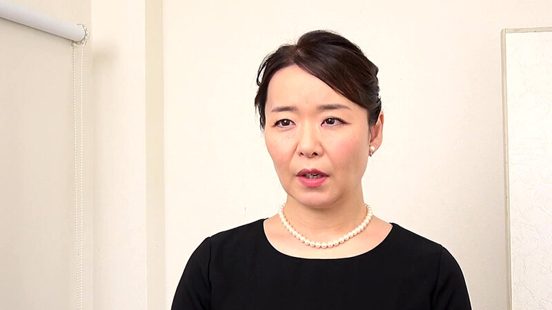 熟女 欲情する淫らな午後 葬儀代を払えない妻は体を求められて… 女房の妹の毛深い陰部を突きまくる旦那秋元美織・平岡里枝子