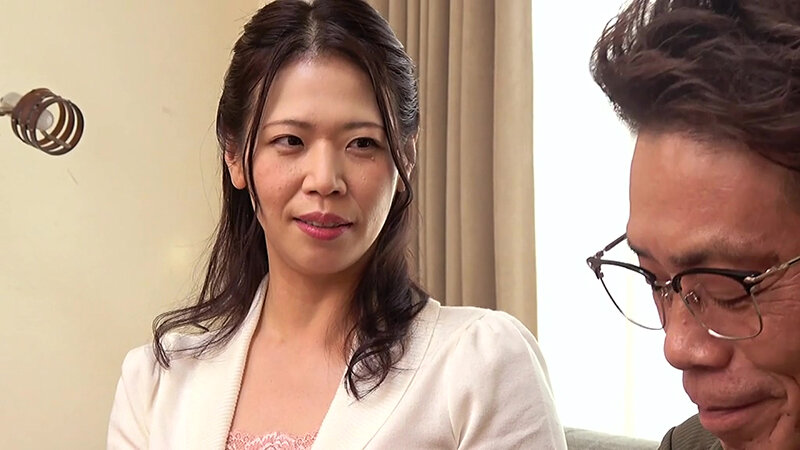 熟妻ドラマ 裸にエプロンの人妻の乳房をイジくる夫の元上司 欲求不満の息子は後妻のそそる上下の口で…桃井しずか・和泉亮子