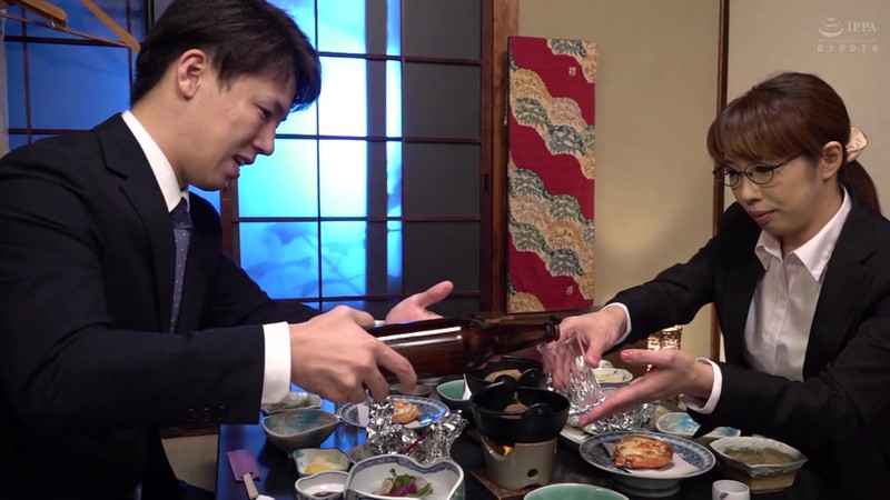 憧れの女上司と 冴木真子冴木真子