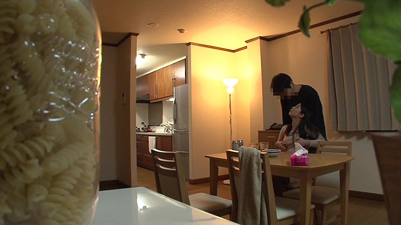 ネトラレータ 妻が作業員風の男と知らないオヤジに寝盗られてた話し