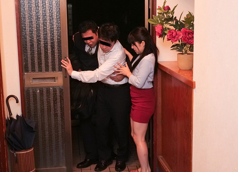 夫がいるのに泣きながら囁き淫語で部下を誘惑する上司の妻は久しぶりに膣奥を突かれ気持ち良すぎて涙が止まらない嬉し泣きセックス星あめり・宮沢ちはる・神野ひな