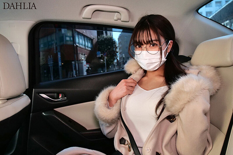 清楚妻を狂わせた他人棒ごっくん性交 変態マゾ願望を隠していた人妻（30歳）が夫に内緒でAV出演 水川潤水川潤