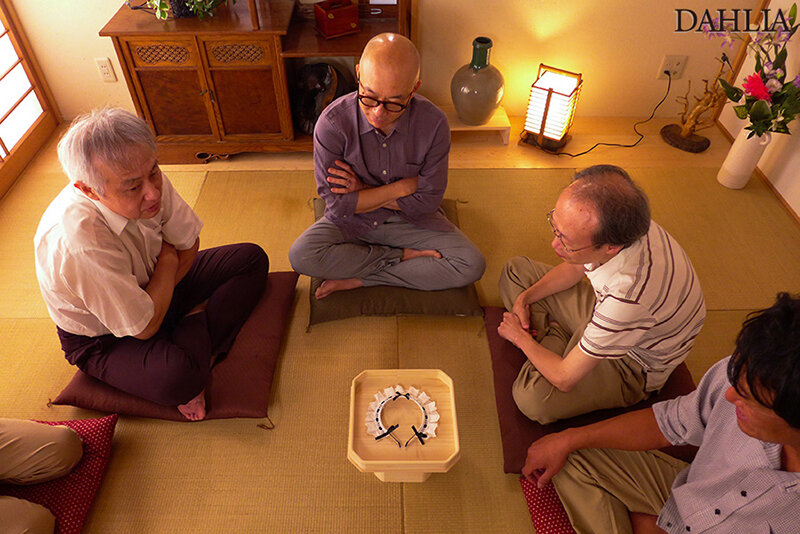 町内会強引指名人妻性奉仕メイド 小沢菜穂小沢菜穂