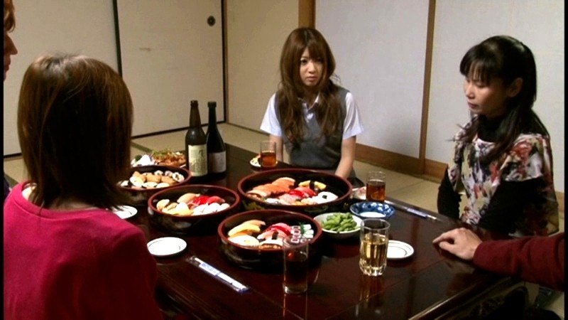 嫁の妹と○○しちゃった俺 2 JKバージョン直嶋あい・朝倉ことみ・吉川ゆあ