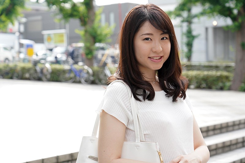 帰宅した旦那さんにバレないように素人妻の自宅にこっそり一泊