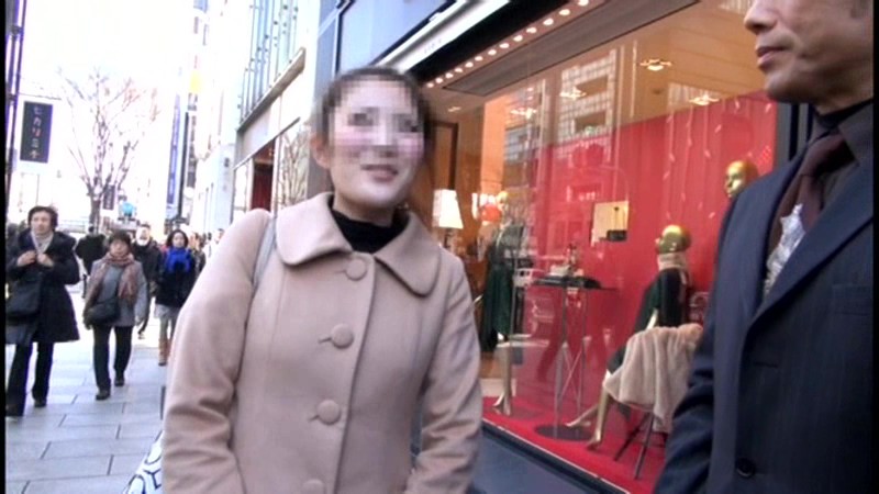 追跡FUCK！！ 続・人妻ナンパ255 ～2012師走の有楽町・銀座土下座～