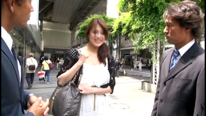 追跡FUCK！！ 続・人妻ナンパ248 ～総武線沿線 千葉・津田沼土下座～