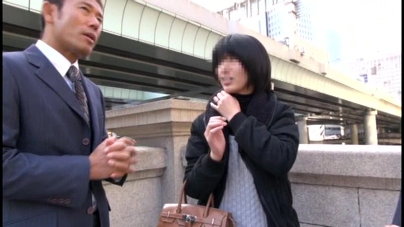 追跡FUCK！！ 続・人妻ナンパ256 ～お江戸日本橋・新春浅草土下座～