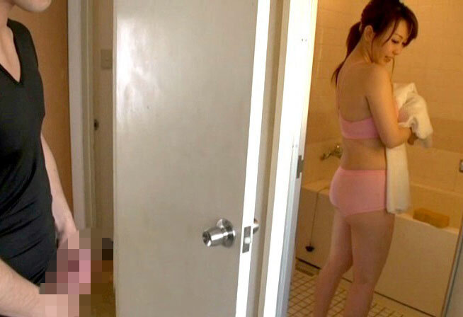 隣の巨乳妻・無防備な誘惑/橘エレナ橘エレナ