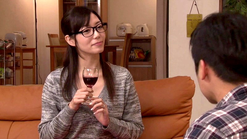 ほろ酔いお姉ちゃんが旦那と僕を間違えて、禁断の近親中出しSEX