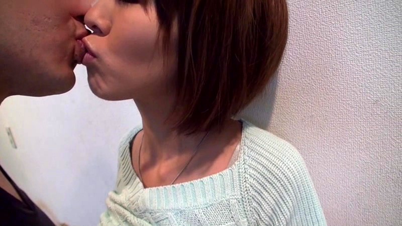 幸せなマイホームでAV撮影 デビュー第2章 綺麗な乳房からあふれ出す母乳 久保田結衣 23歳久保田結衣