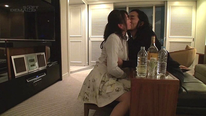 中村 唯 42歳 第2章 週末お泊りでまったりずーっとSEX 旦那の知らないほろ酔いイキ顔でずーっと絶頂中村唯