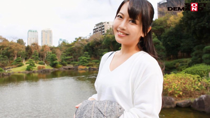 平凡な人妻がひた隠してきた超敏感な恥ずかしすぎるカラダ。 小日向まい 32歳 第2章 20代のガチ素人童貞3名を人生初の筆おろし 元気チ○ポを愛おしそうに挿入する母性溢れるSEX小日向まい