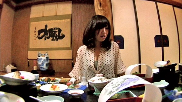 卑猥な人妻楢崎かほり