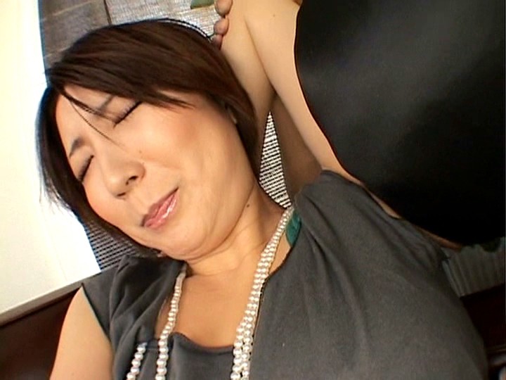 人妻倶楽部 尻毛 瀬奈涼瀬奈涼