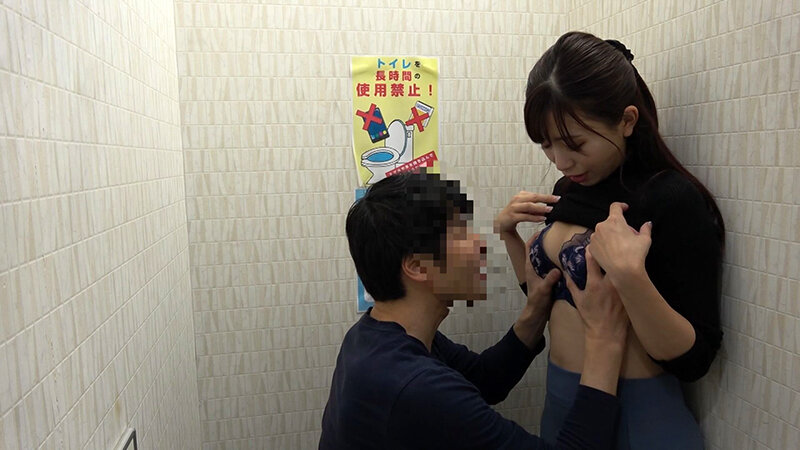 「今日はパチンコしに来たはずなのに、チ●コ握ってるなんて…」今日はどの台と人妻にします？パチンコ屋は玉も精子も出し放題！弘中優・加賀美まり・藤木紗英