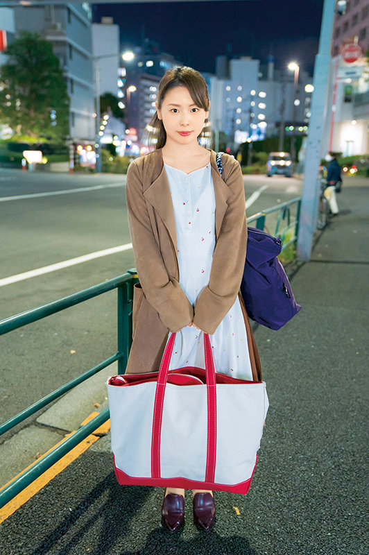 酒×ナンパ×SEX！ 12人4時間 奥さん一緒に飲みませんか？BEST @新宿 地方の人妻限定 巨大バスターミナル前で訳アリ人妻をナンパしてみた