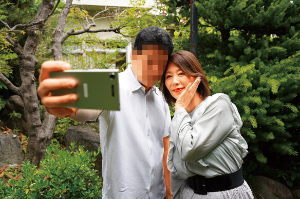 最高の人妻 旦那の前で穢されて… 翔田千里翔田千里