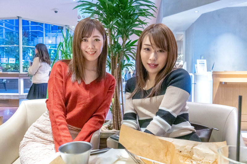 厳選！逆3Pしたくて人妻2人連れナンパ 友達と一緒に淫乱SEX BEST SELECTION Vol.1