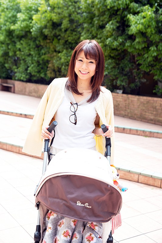 絶頂ママ 子供を産んでからアソコがすごく敏感なんです、なのにエッチ激減…本当は、恥ずかしいけど、このカラダなんとかして欲しいんです！！イキまくりヤング奥様12人