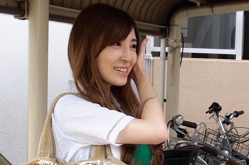 となり近所の奥様と真昼間から中出し100人8時間