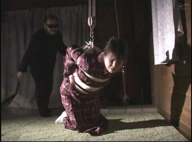 奴●志願妻総集編 無残電流鞭打ち針地獄