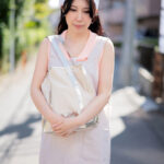 金策に困った夫のためにパート先からお金を横領したら店長に見つかり愛人サークルに売られた巨乳妻 谷あづさ谷あづさ