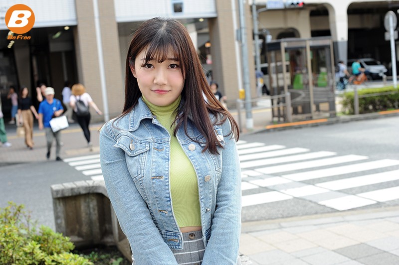 旅先のホテルでお義姉さんとまさかの相部屋 朝まで生ハメ中出し性交 小梅えな小梅えな