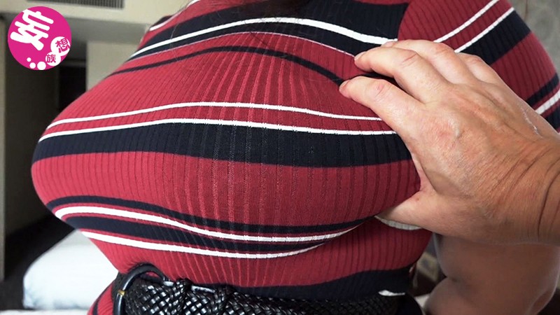 完全独占！新人Lカップ デビュー！僕のセフレは超乳人妻！ 「みなさんに見てもらいます！」みずな 128センチ 28才 / BomBom Cherry