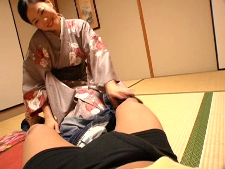 友人のお母さんと内緒でアナルファック吉岡奈々子・加納瞳・菅谷桃