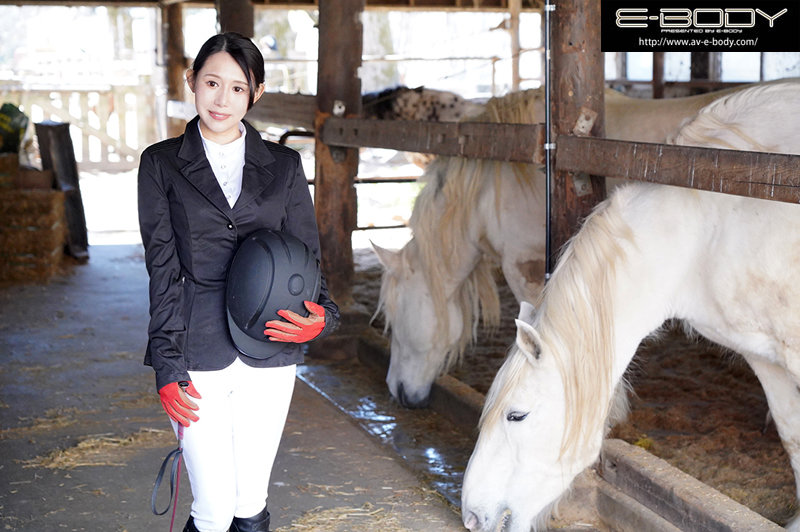 セレブGカップ奥様（26歳）の大冒険ー 「旦那さんには出せない自分を出したいんです！！」乗馬インストラクター上品人妻AVデビュー 星乃水音星乃水音